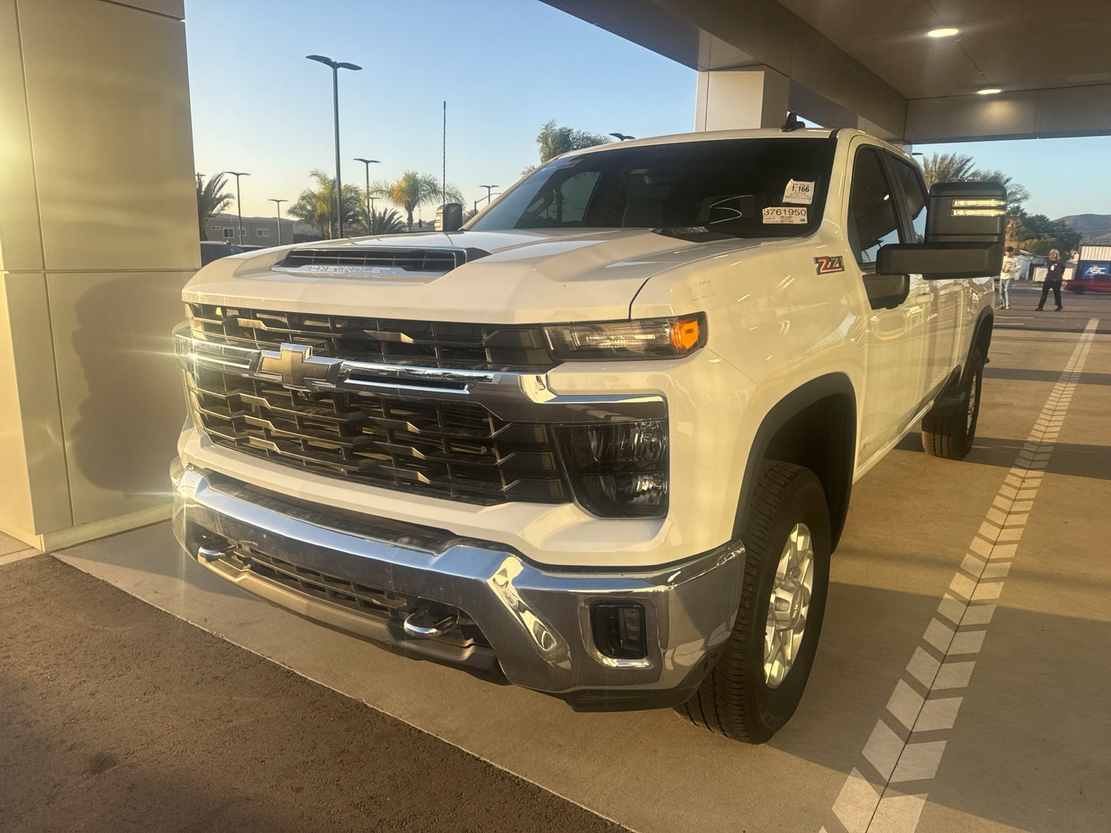 Used 2024 Chevrolet Silverado 2500 LT w/ All Star Edition AWD/4WD image 3