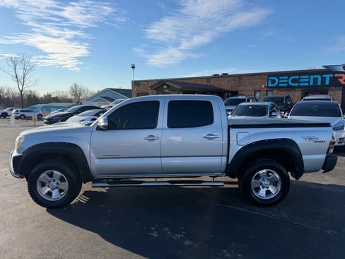 Used 2013 Toyota Tacoma 4x4 Double Cab w/ TRD Sport Pkg image 6