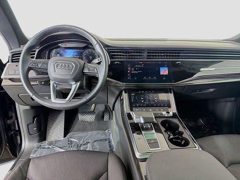 Used 2024 Audi Q8 Premium Plus AWD/4WD image 36