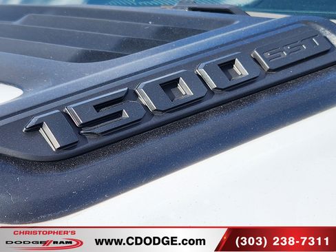 Used 2025 RAM 1500 Laramie w/ Sport Appearance Package AWD/4WD image 19