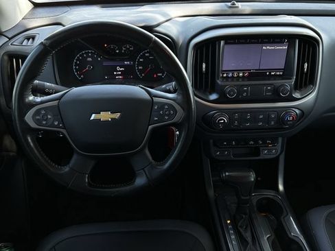 Used 2019 Chevrolet Colorado Z71 AWD/4WD image 12