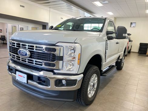 New 2026 Ford F250 XLT w/ FX4 Off-Road Package AWD/4WD image 3