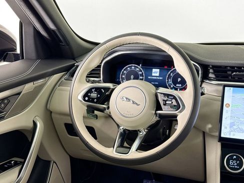Used 2025 Jaguar F-PACE R-Dynamic S image 20