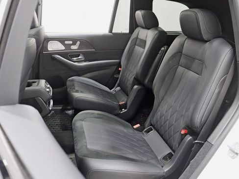 Used 2021 Mercedes-Benz GLS 63 AMG 4MATIC w/ Warmth & Comfort Package image 33