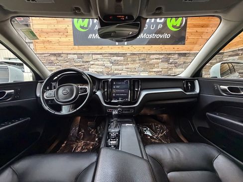 Used 2019 Volvo XC60 T6 Momentum AWD/4WD image 28