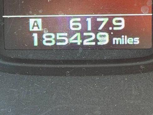 Used 2013 Subaru Outback 2.5i Limited w/ Moonroof Pkg AWD/4WD image 30