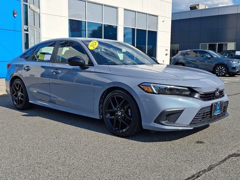 Used 2024 Honda Civic Sport image 3