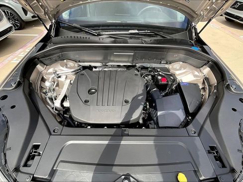 New 2026 Volvo XC90 B5 Plus w/ Protection Package Premier image 35