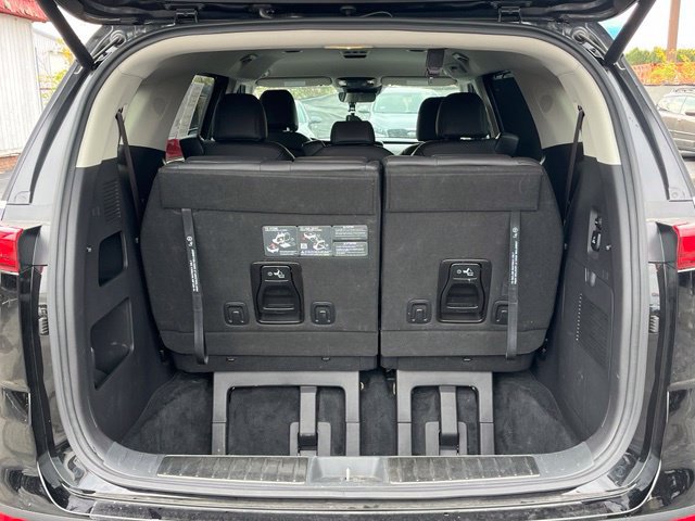 Certified 2024 Kia Carnival SX FWD image 12