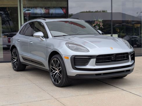 New 2026 Porsche Macan AWD/4WD image 7