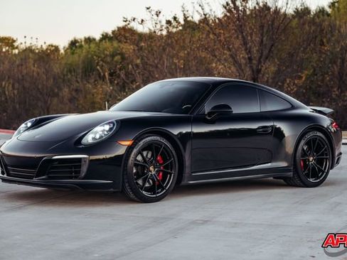 Used 2019 Porsche 911 Carrera 4S image 39