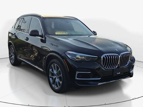 Used 2022 BMW X5 xDrive40i w/ Premium Package AWD/4WD image 4
