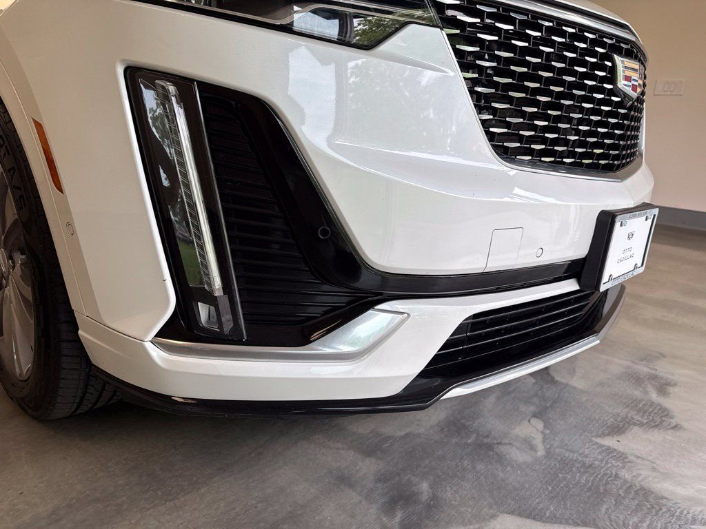 Certified 2023 Cadillac XT6 Premium Luxury w/ Technology Package AWD/4WD image 6