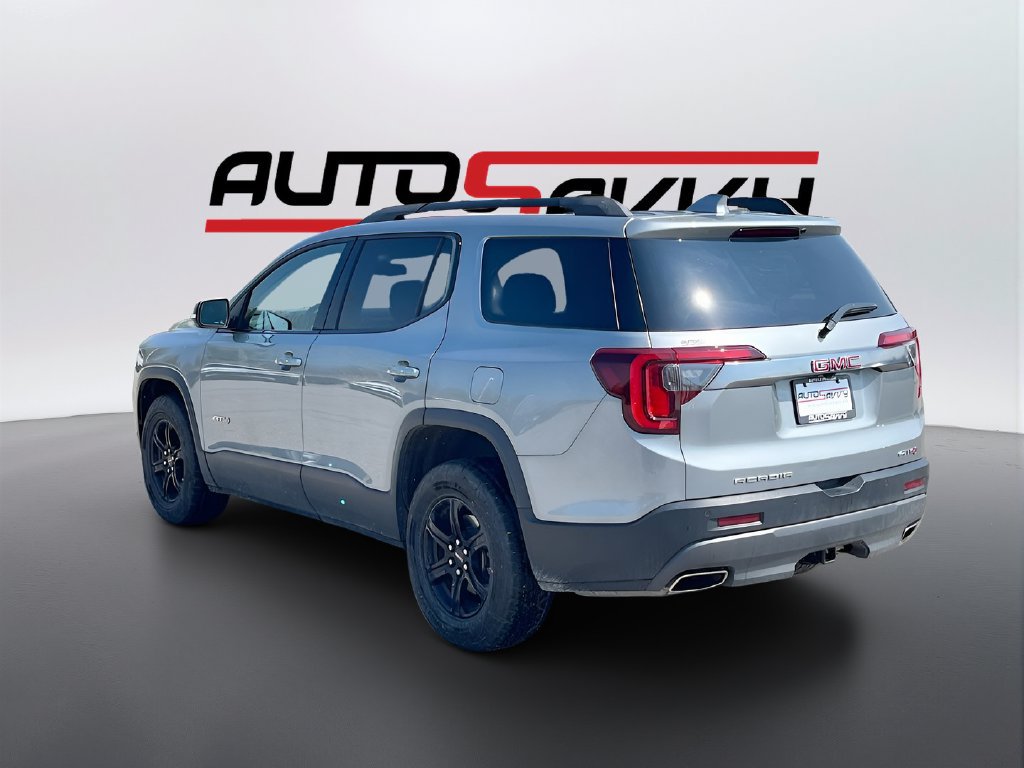 Used 2023 GMC Acadia AT4 w/ Technology Package AWD/4WD image 5