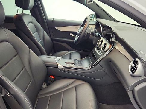 Used 2023 Mercedes-Benz GLC 300 4MATIC Coupe image 23