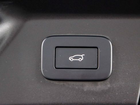 Used 2023 Land Rover Range Rover Velar R-Dynamic S AWD/4WD image 30