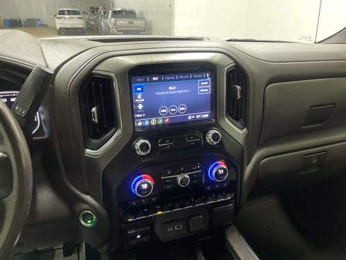 Used 2022 GMC Sierra 1500 Denali w/ Denali Reserve Package image 29