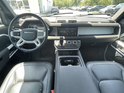 Used 2023 Land Rover Defender 110 S AWD/4WD image 17