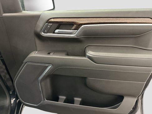 Used 2024 GMC Sierra 1500 Elevation image 33