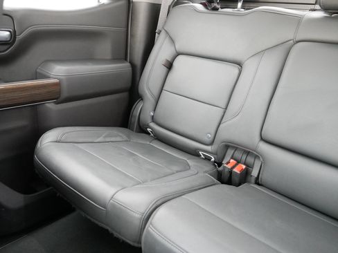 Used 2021 Chevrolet Silverado 1500 LT Trail Boss w/ Convenience Package II image 12