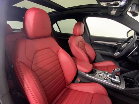 New 2025 Alfa Romeo Stelvio Sprint image 36