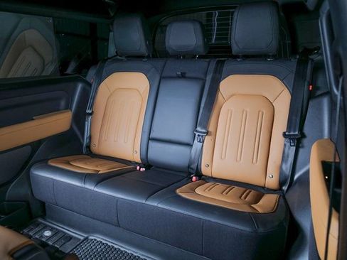 Used 2021 Land Rover Defender 90 X image 5