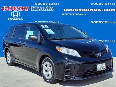 Used 2020 Toyota Sienna L image 1