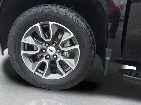 Used 2024 Chevrolet Silverado 1500 RST AWD/4WD image 13