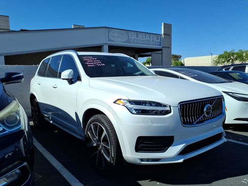 Used 2020 Volvo XC90 T6 Momentum w/ Protection Package Premier image 2