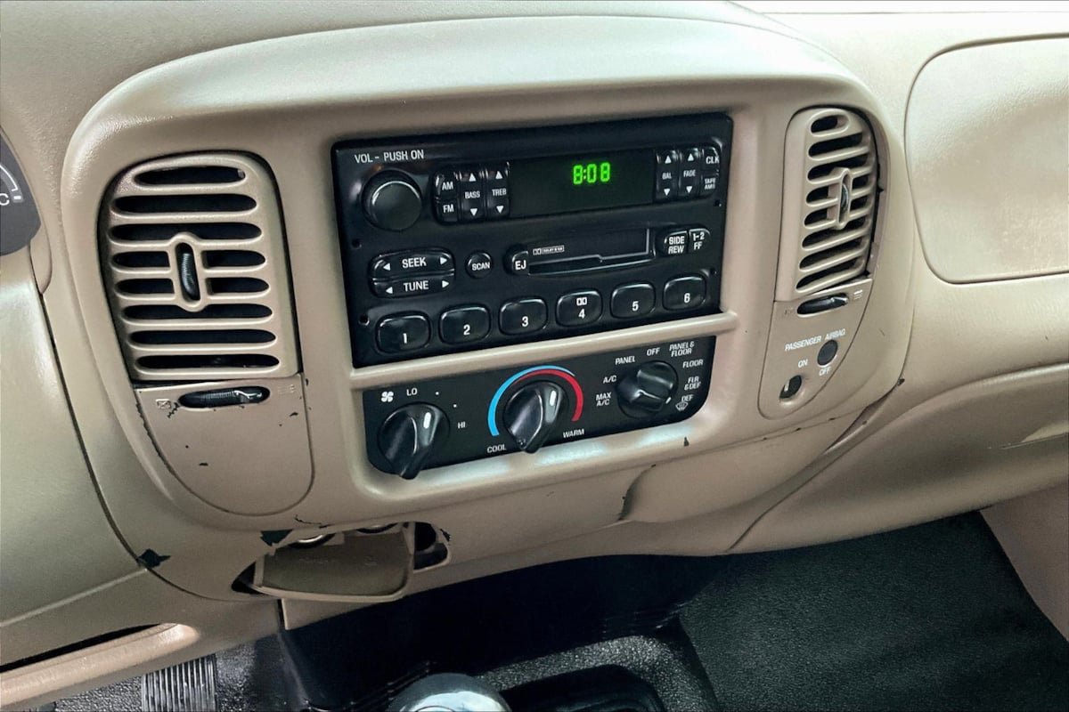 Used 2003 Ford F150 XL RWD image 10