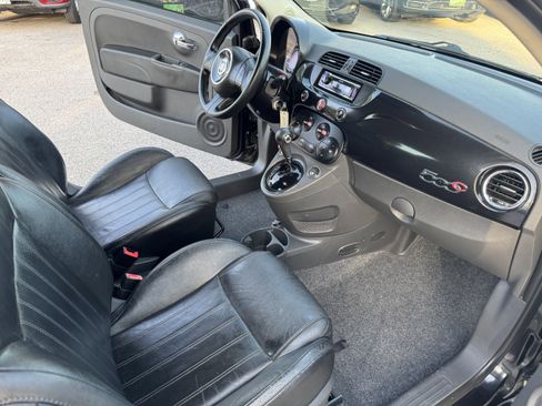 Used 2013 FIAT 500 Lounge w/ Luxury Leather Pkg image 17