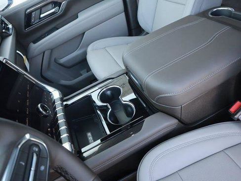 New 2026 GMC Yukon Elevation w/ Elevation Premium Package image 28