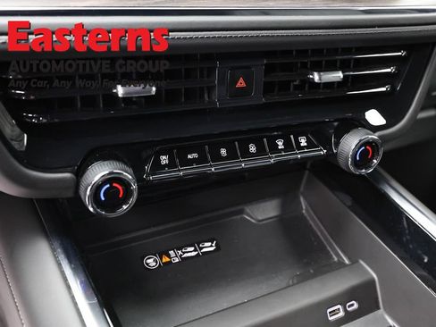 Used 2025 Chevrolet Suburban Z71 AWD/4WD image 20