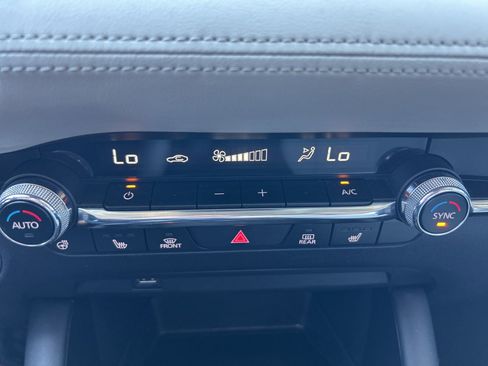 Used 2021 MAZDA MAZDA3 2.5 Turbo Sedan w/Premium Plus image 31