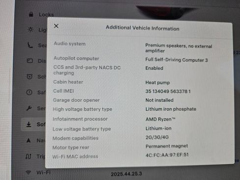 Used 2023 Tesla Model 3 Standard Range image 4