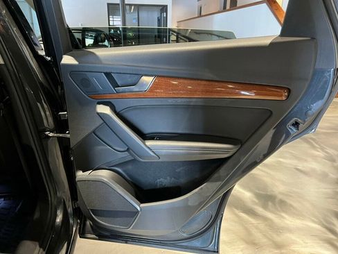 Used 2021 Audi Q5 2.0T Premium Plus image 29