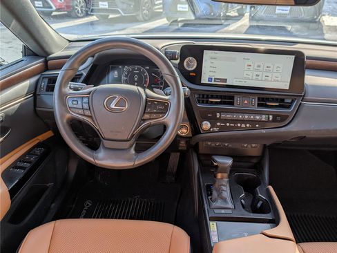 Used 2023 Lexus ES 350 w/ Premium Package image 16