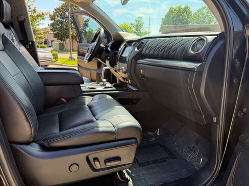 Used 2018 Toyota Tundra Platinum AWD/4WD image 23