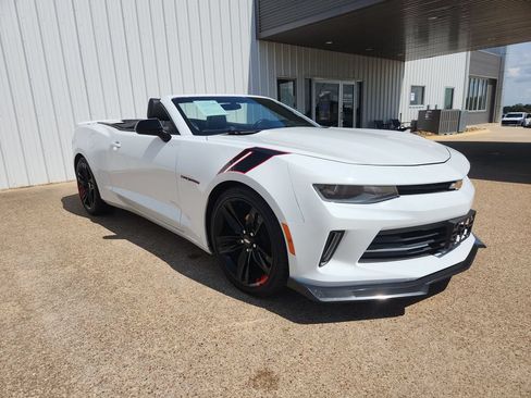 Used 2018 Chevrolet Camaro LT RWD image 1