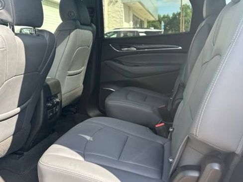 Used 2023 Buick Enclave Premium w/ Experience Buick Package FWD image 14