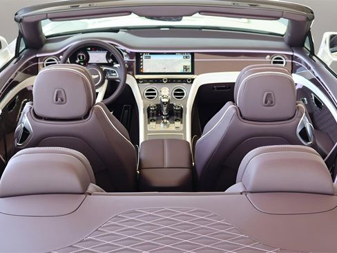 New 2025 Bentley Continental GT Speed image 19