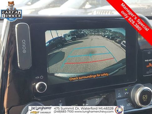 Used 2023 Toyota Highlander LE AWD/4WD image 16