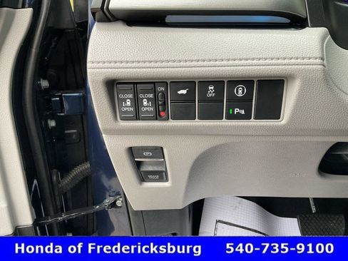 Used 2023 Honda Odyssey Touring image 44