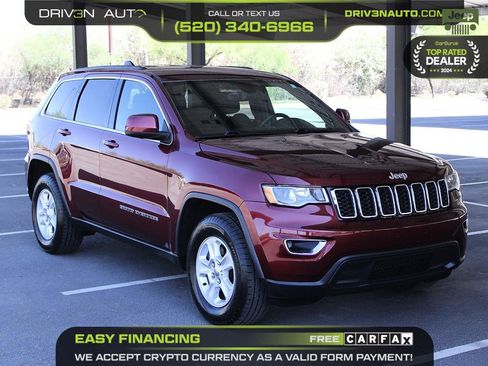Used 2017 Jeep Grand Cherokee Laredo image 1