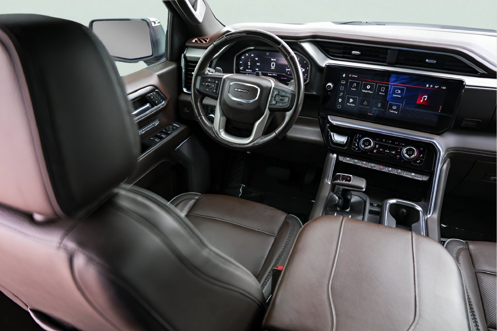 Used 2024 GMC Sierra 1500 Denali AWD/4WD image 25