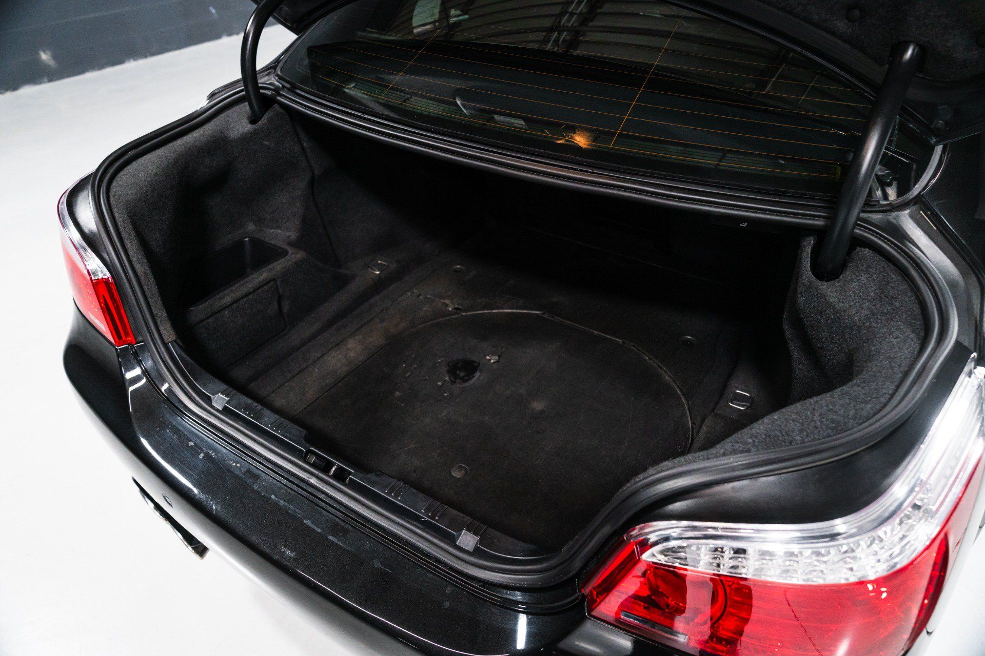Used 2007 BMW M5 RWD image 37
