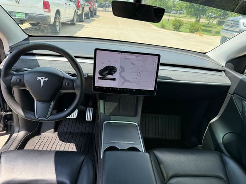Used 2021 Tesla Model Y Performance AWD/4WD image 10