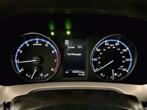 Used 2018 Toyota RAV4 XLE AWD/4WD image 19