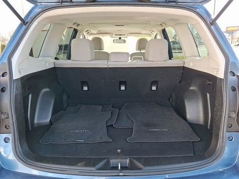 Used 2018 Subaru Forester 2.5i Premium w/ All-Weather Package image 29