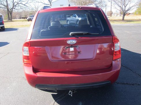 Used 2008 Kia Rondo LX w/ Convenience Pkg image 7